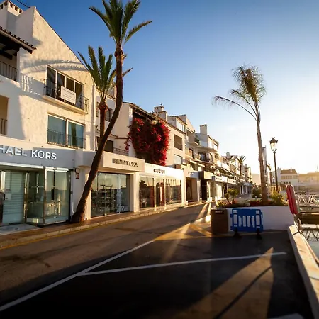 Banus - Playas Del Duque Beachside Complex Marbella